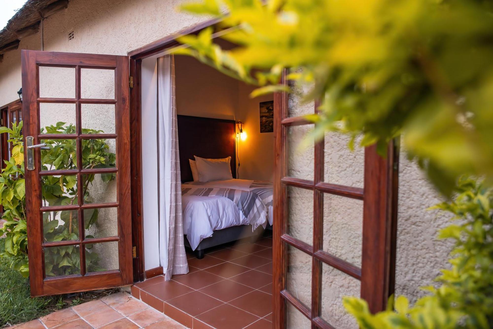 The Little Outlook Bed and Breakfast Victoria Falls Eksteriør billede